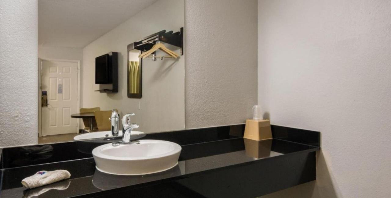 Motel 6 Irving - Loop 12 외부 사진