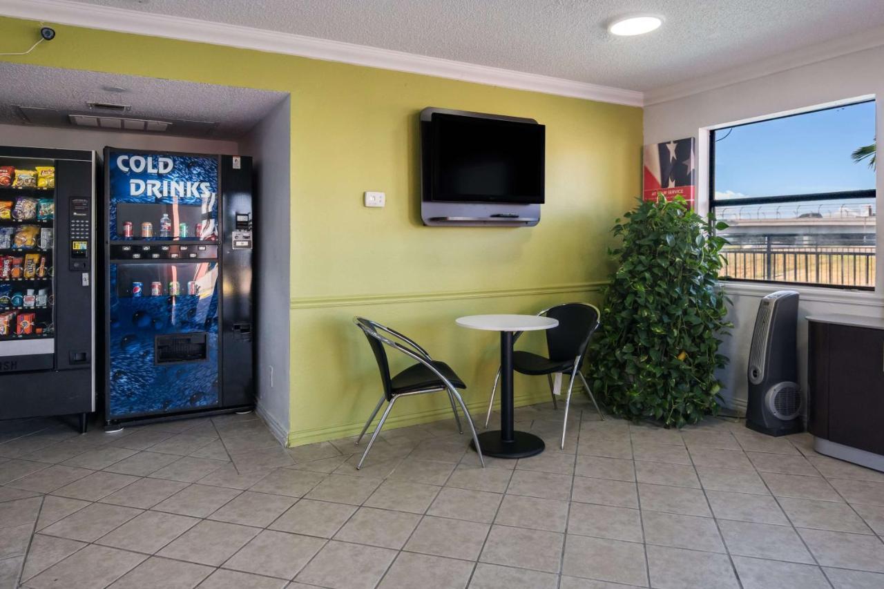 Motel 6 Irving - Loop 12 외부 사진